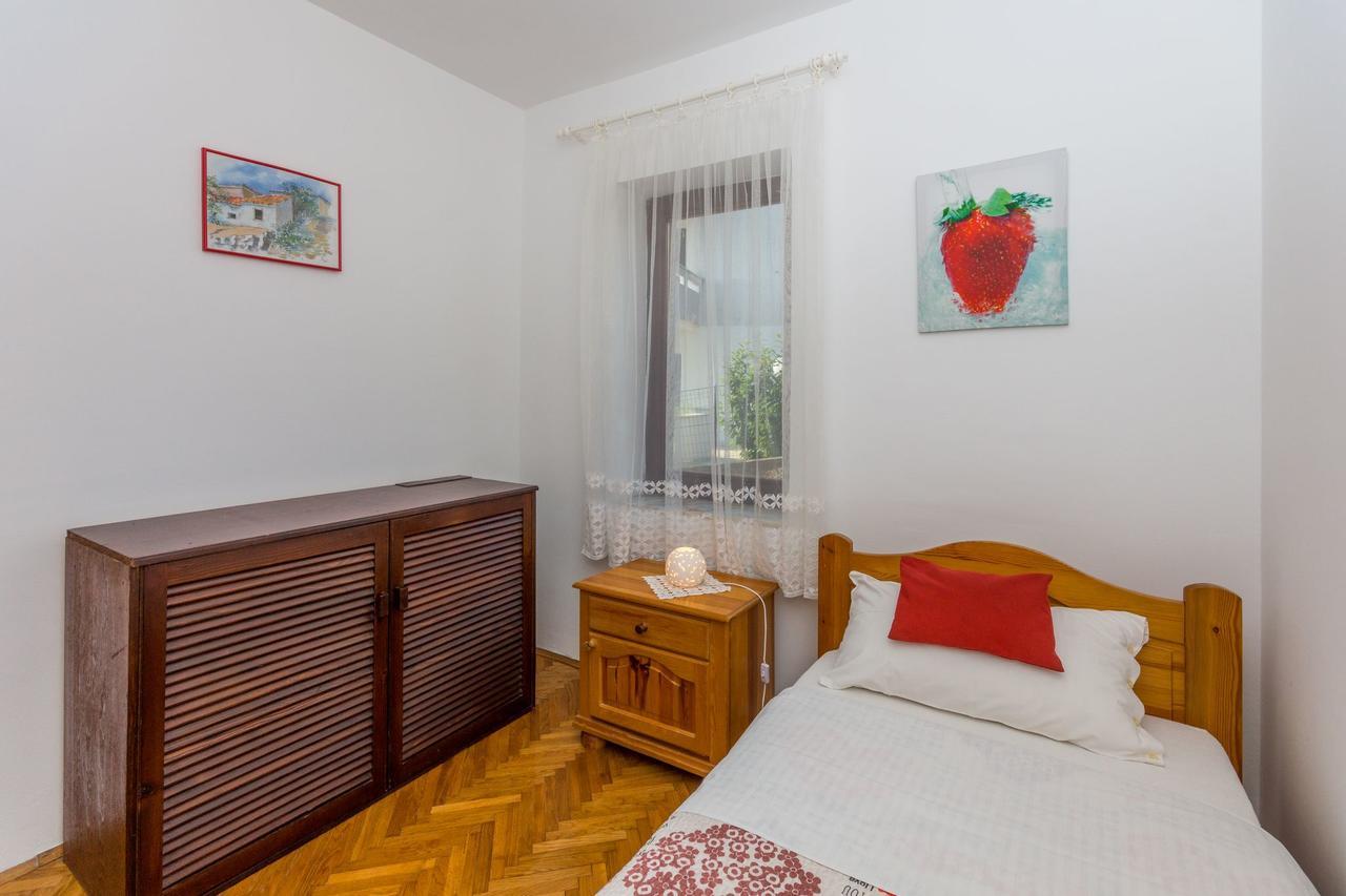 Apartment Domijan By El-Pi Tours نجيفيش المظهر الخارجي الصورة
